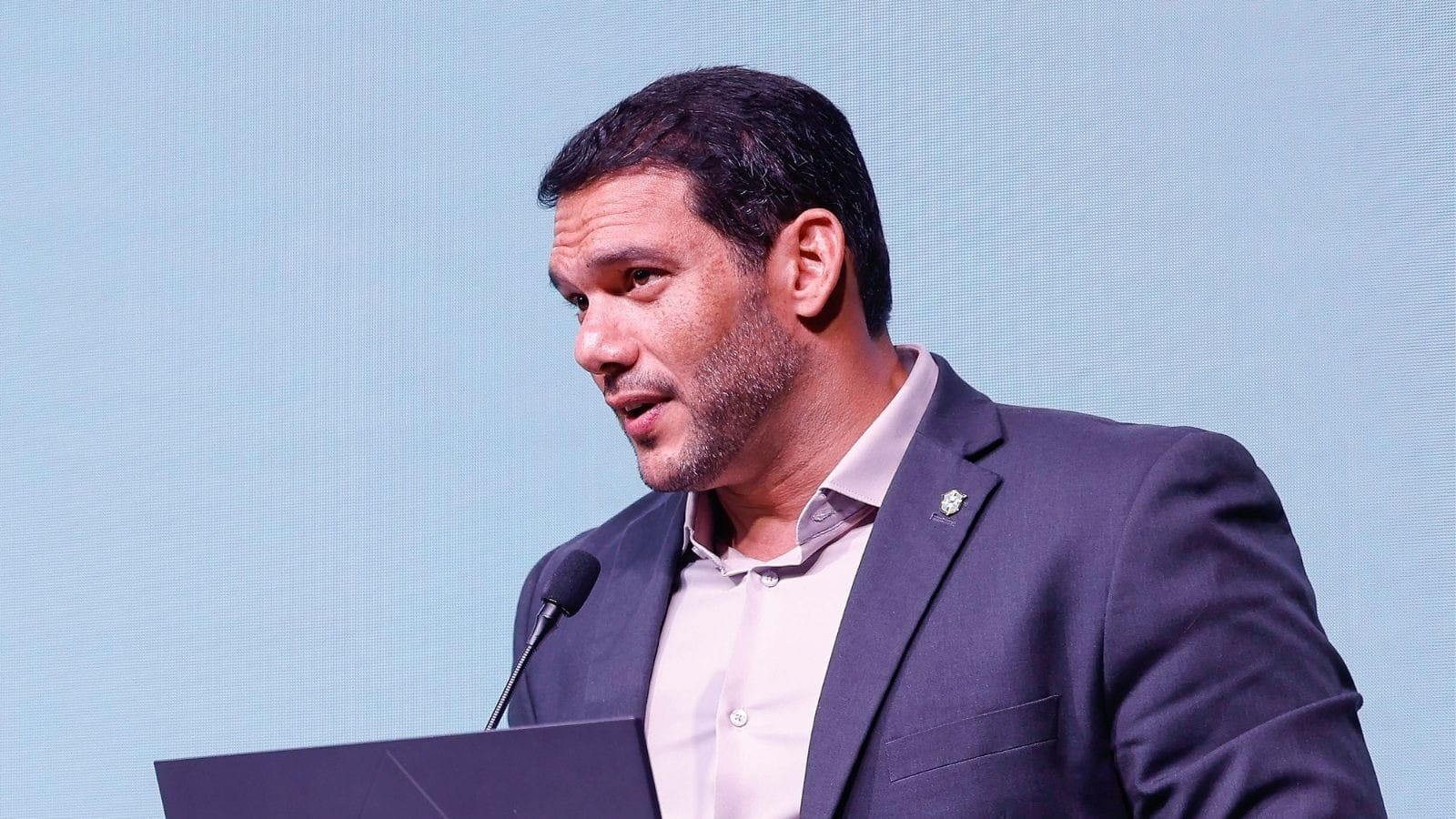 EXCLUSIVO: Samir Xaud gastou mais de R$ 100 mil da CBF com viagem de amante