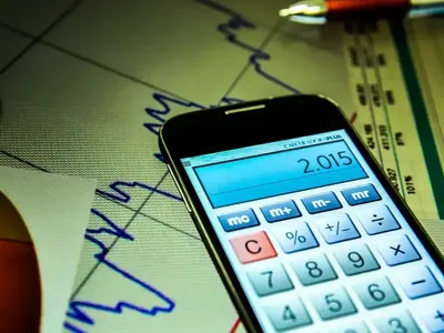 Juros disparam e Brasil atinge maior taxa real em oito anos, aponta BC
