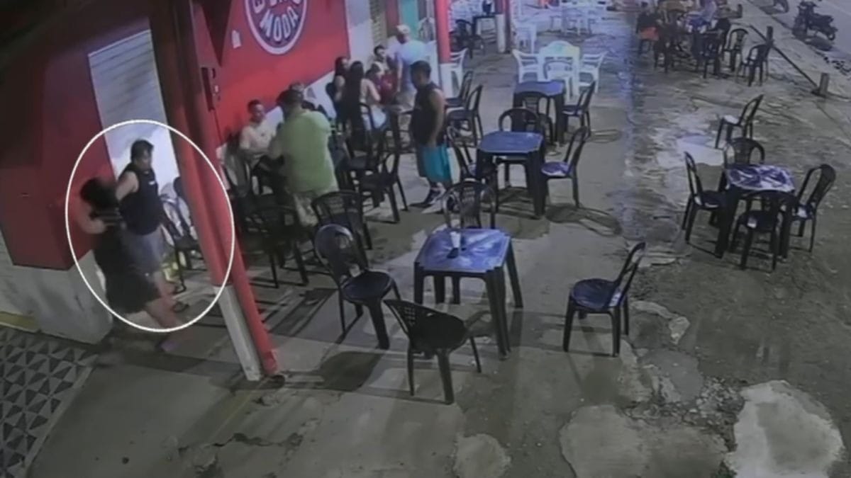 Médico de sobreaviso não atende chamado, é flagrado em bar e bebê morre no Amazonas 1