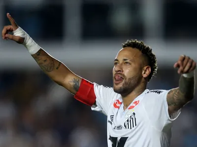Com brilho de Neymar, Santos bate Sport e sai da zona de rebaixamento