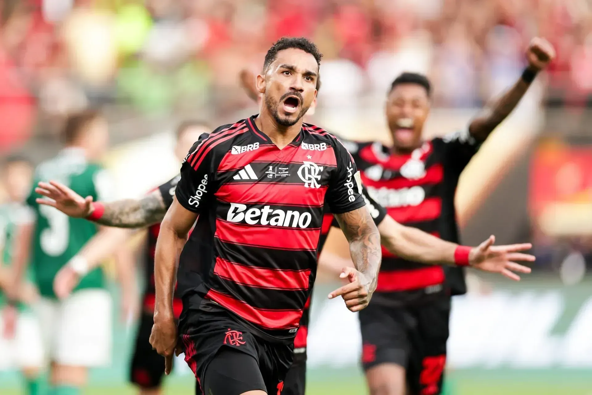 Flamengo tem dúvida na escalação: o herói da Libertadores vai para o banco?