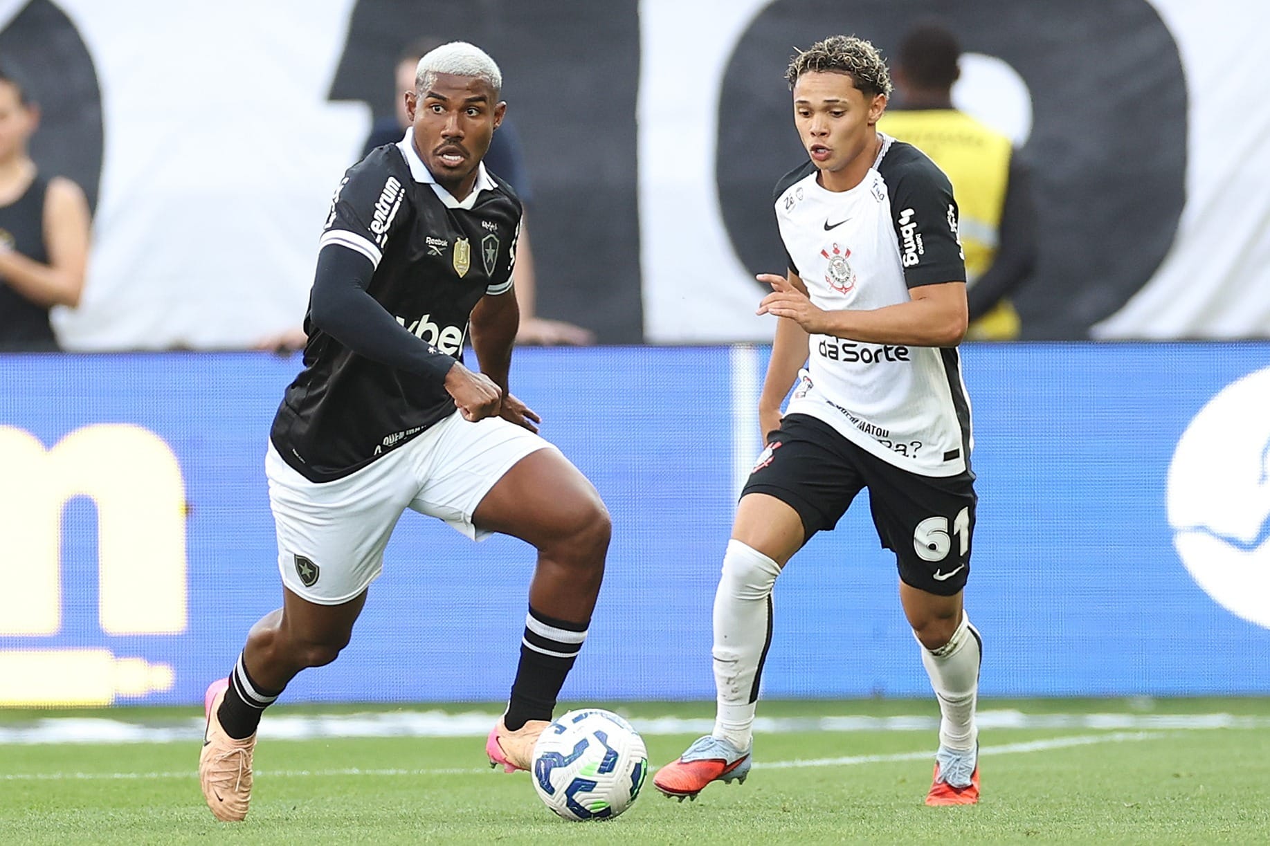 Em jogo de reviravoltas, Corinthians empata com Botafogo e perde chance de assumir 8ª lugar
