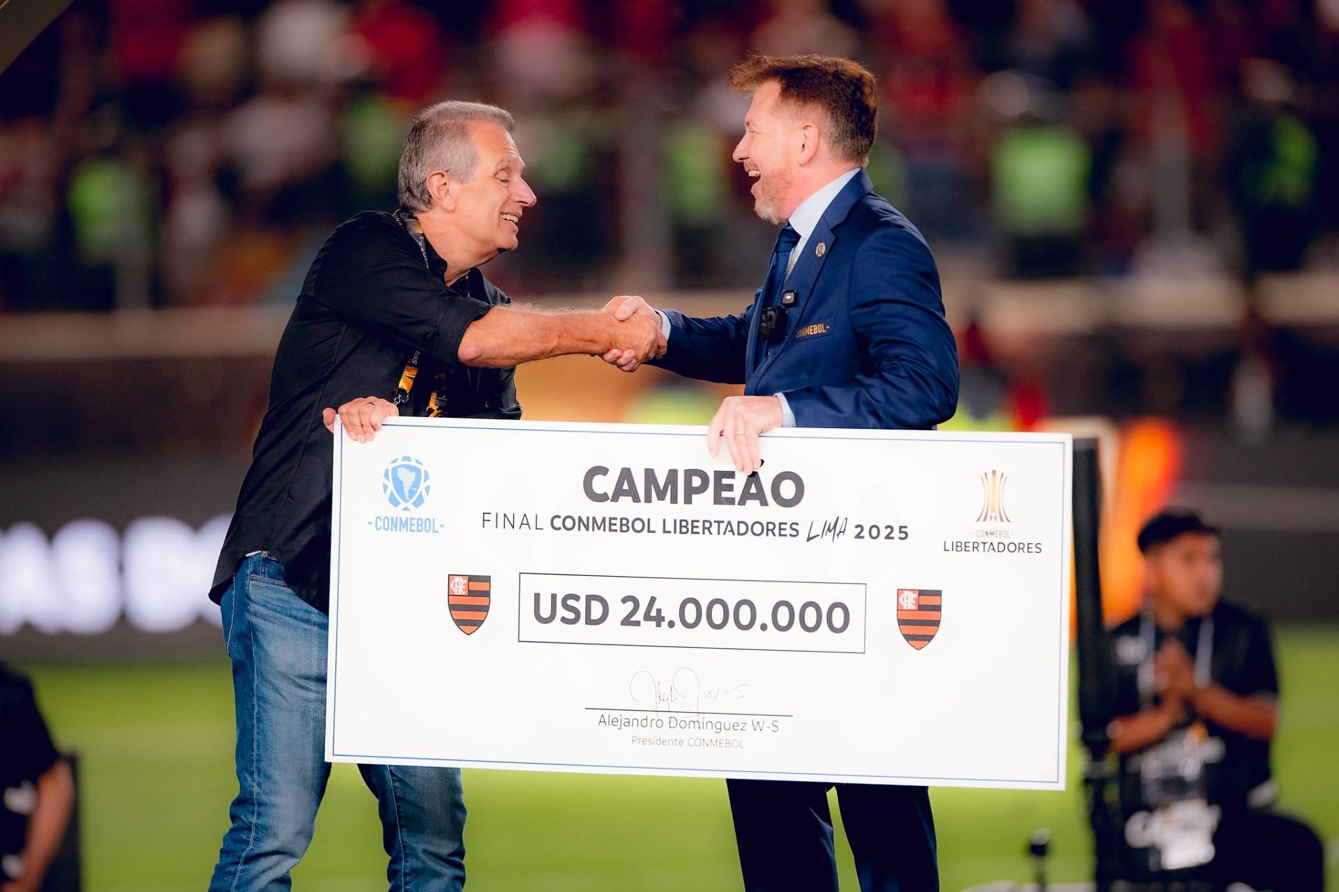 Flamengo pode faturar mais de R$ 220 milhões com dois títulos em quatro dias