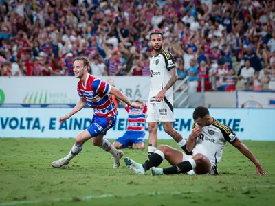 Fortaleza vence Atlético-MG, cola no Santos e segue vivo na luta contra rebaixamento
