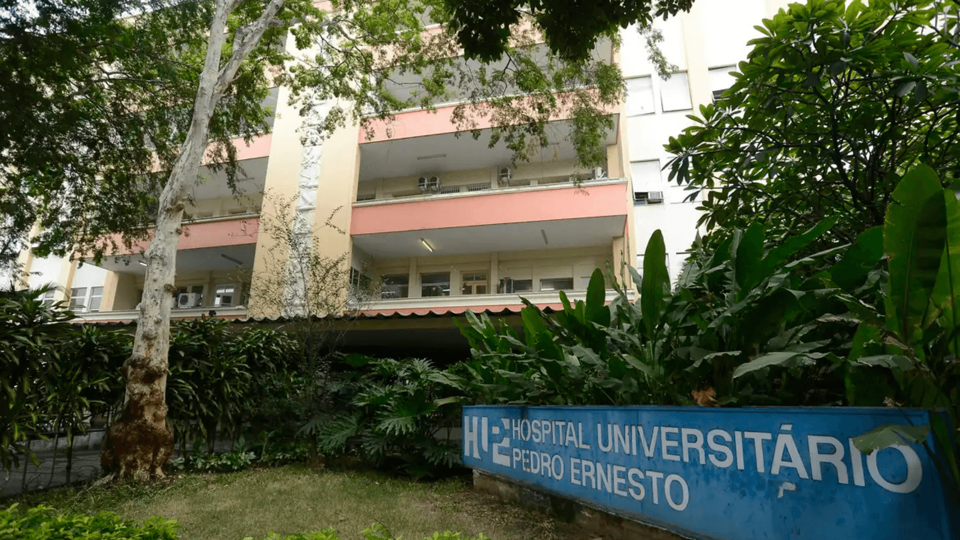 Paciente denuncia falta de remédios na Rio Farmes e atraso de laudos no Hospital Pedro Ernesto