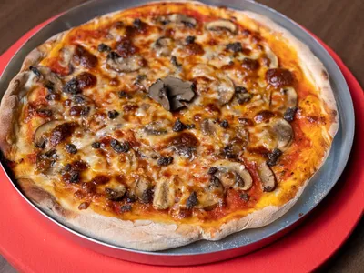 Pizza de cogumelos trufados | Band Receitas