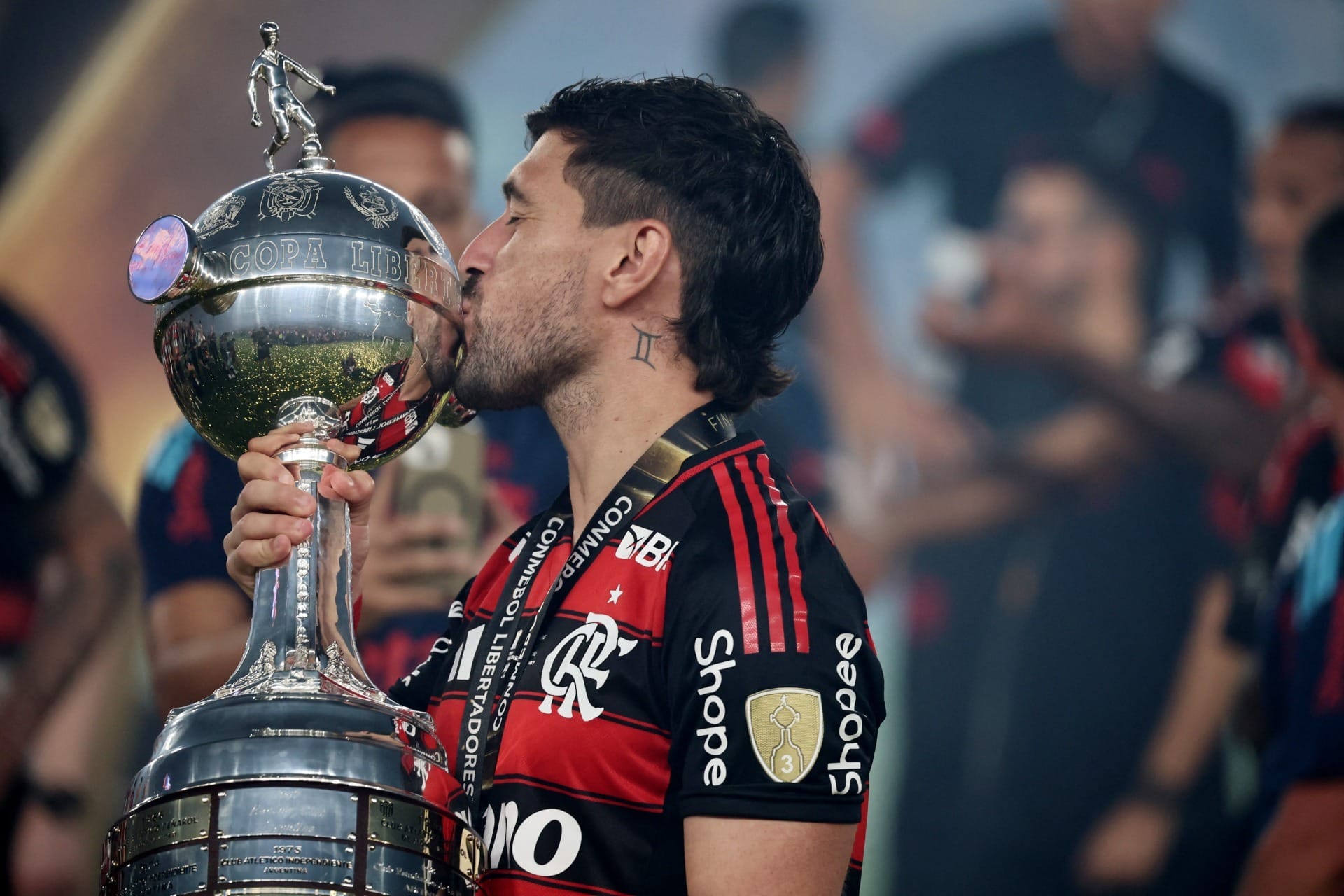 Flamengo domina time ideal da Libertadores de 2025; veja escalação