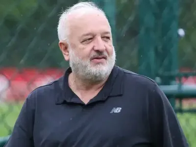 Belmonte expõe divergências com Casares após saída do futebol do São Paulo