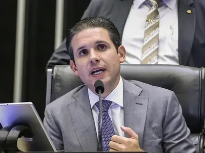 Câmara acelera PEC da Segurança Pública enquanto PF trava caso Banco Master