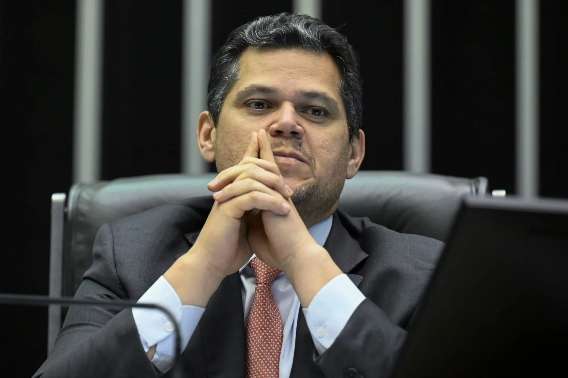Alcolumbre diz que votação sobre fim da escala 6x1 será depois das eleições