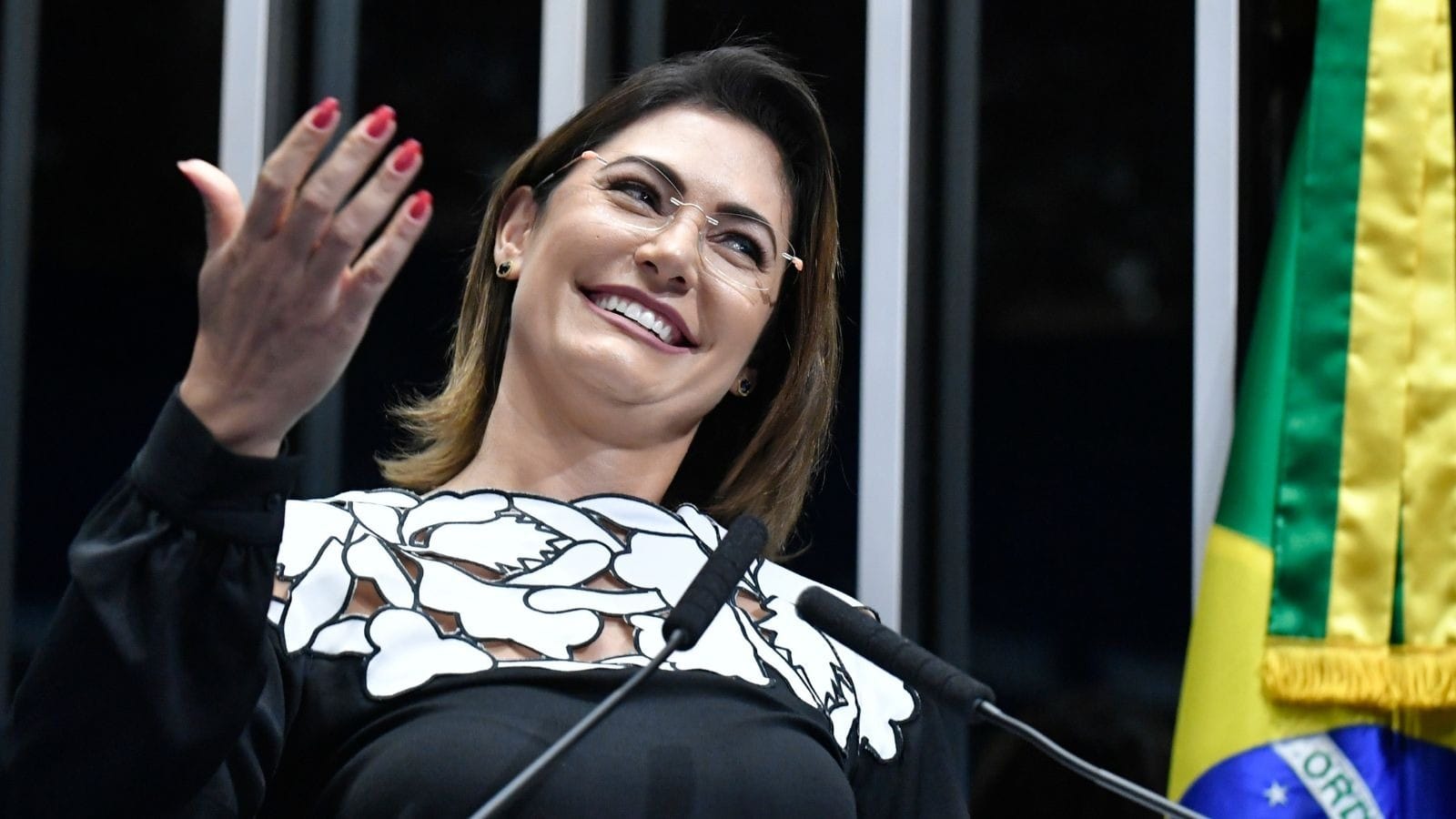 Saída de Michelle do PL Mulher é vista como jogada para disputa ao Planalto
