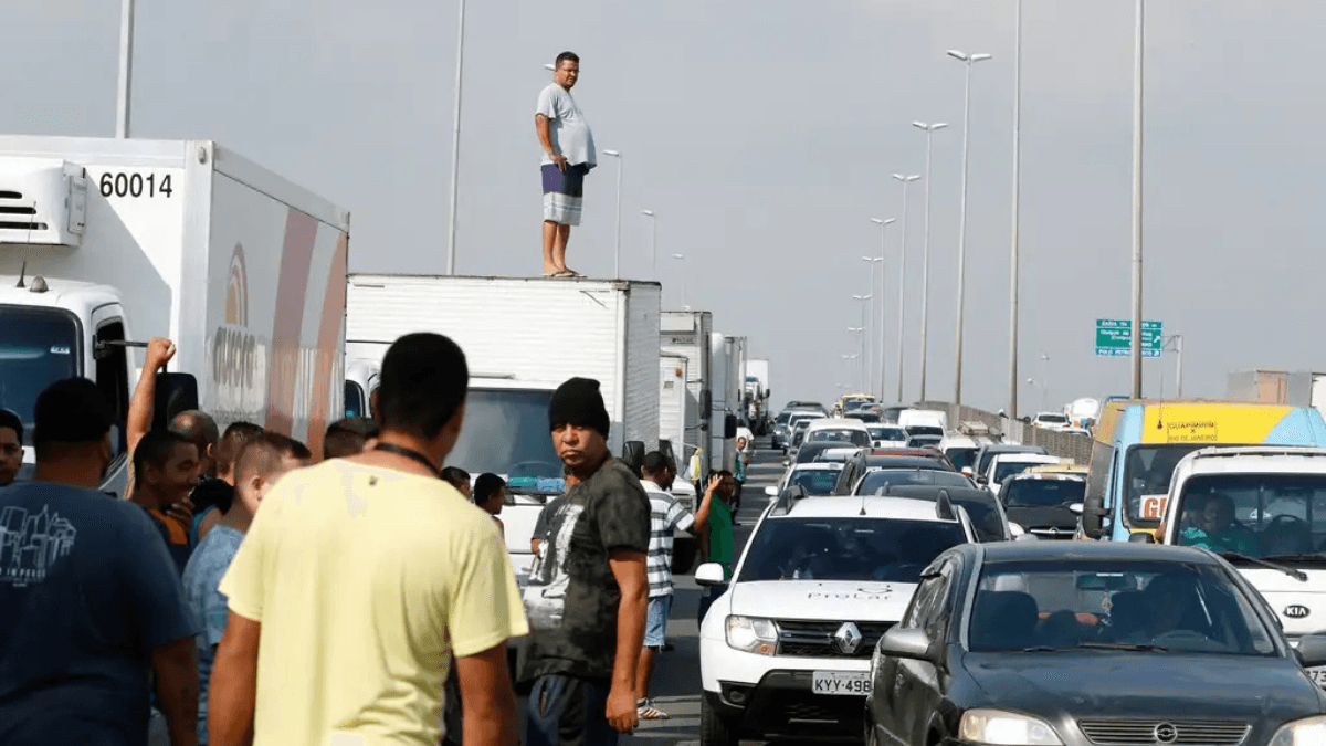 Relembre a greve dos caminhoneiros de 2018, que paralisou o Brasil