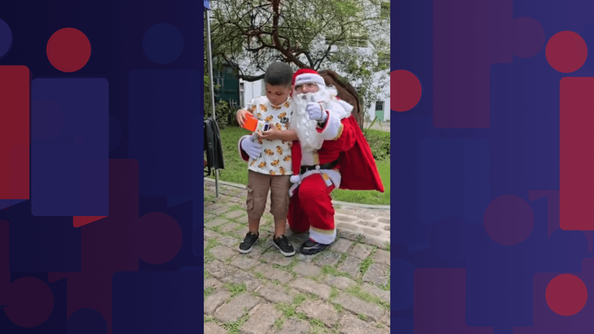 Papai Noel dos Correios visita sede da Comlurb em manhã especial na Tijuca