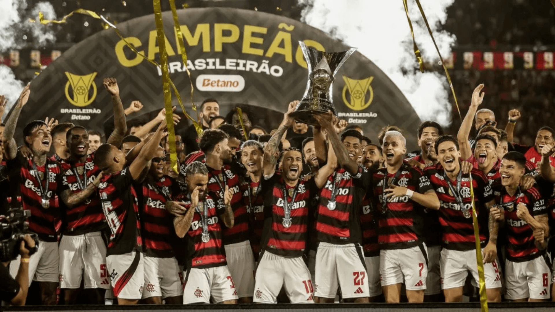 Flamengo embarca para Doha após conquistar o Brasileirão