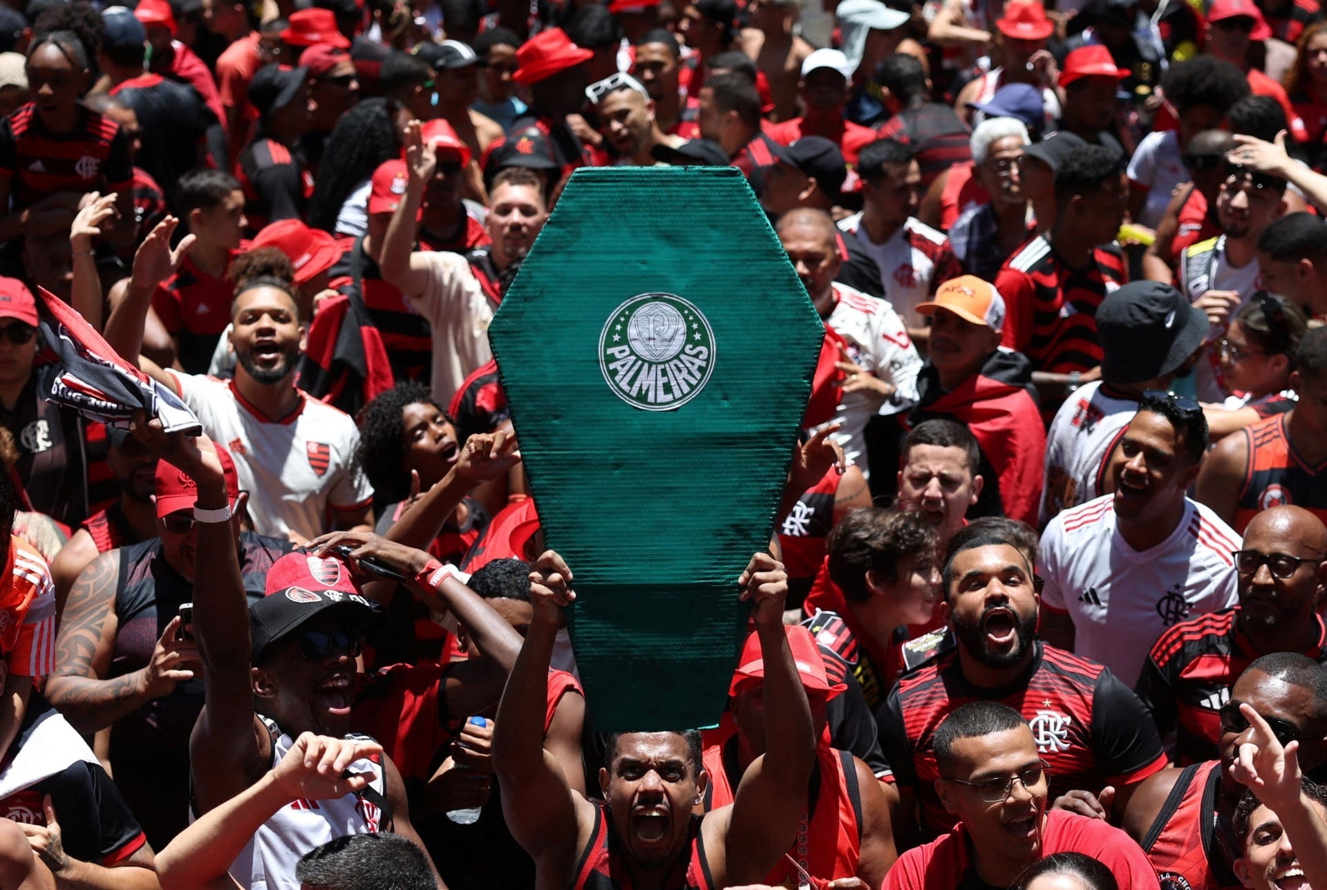Flamengo provoca o Palmeiras após título do Brasileirão: "Vice de novo"