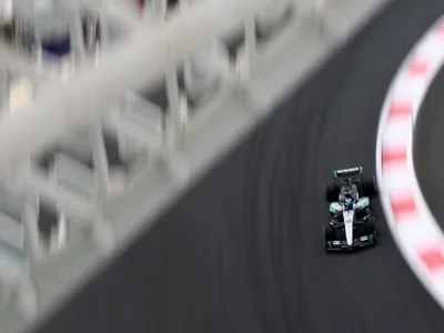 Russell lidera terceiro e último treino livre em Abu Dhabi; Bortoleto é 11º