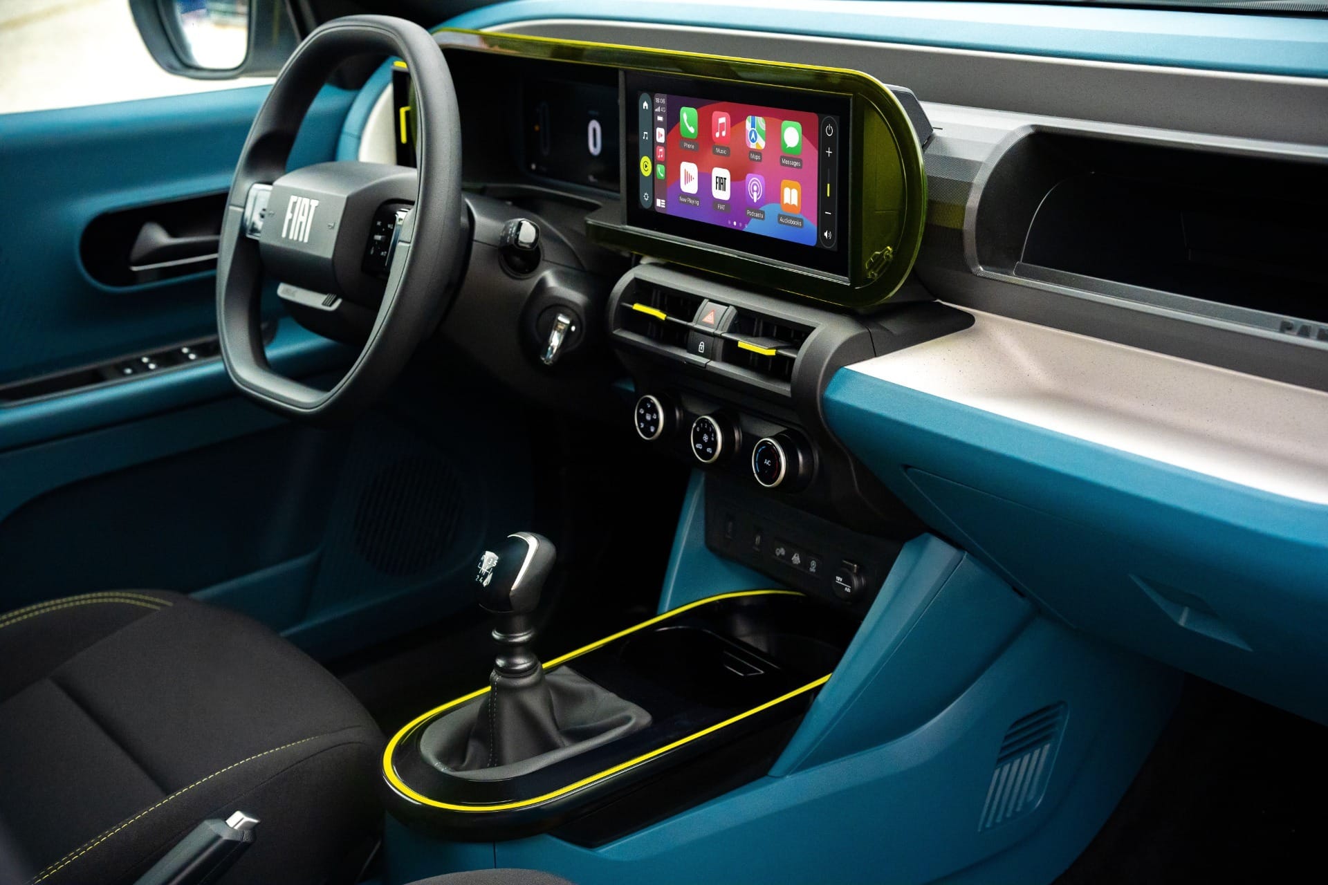Painel interno do Fiat Grande Panda europeu, referência para o futuro hatch brasileiro da Fiat