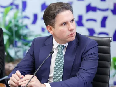 Análise da CCJ sobre escala 6x1 deve terminar em abril, diz Motta