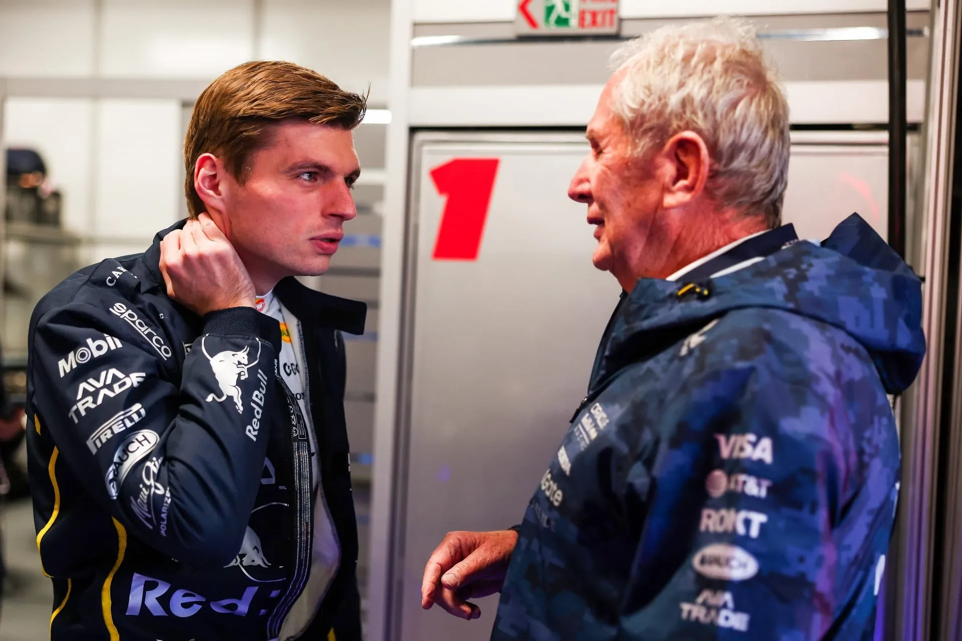 Verstappen e Marko no Grande Prêmio de Las Vegas de 2025