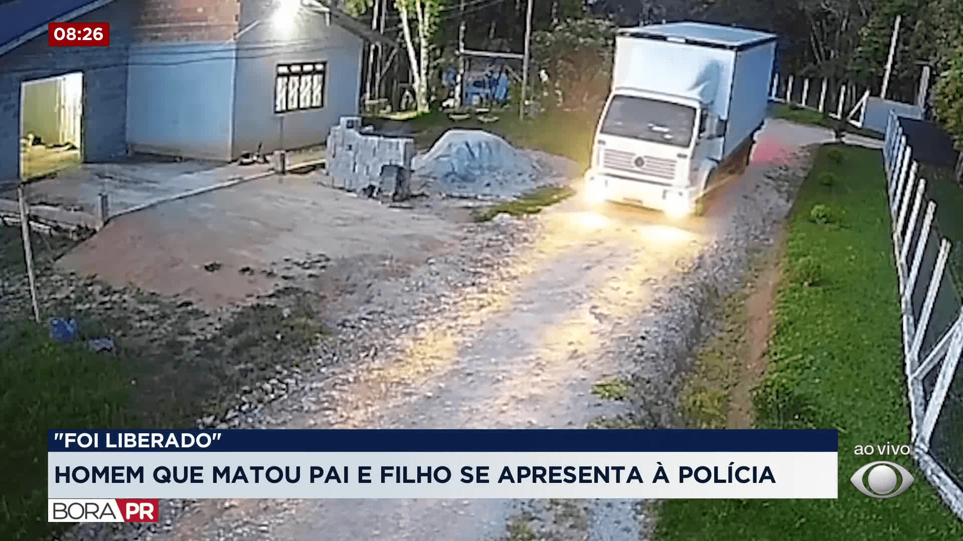 Caminhoneiro suspeito de matar pai e filho se apresenta à Polícia Civil