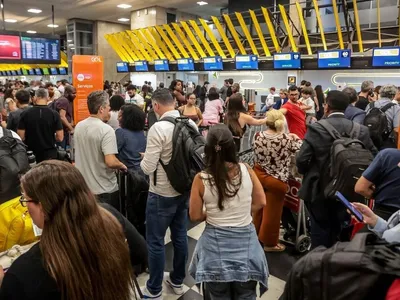 Aeroportos brasileiros transportaram 129 milhões de passageiros em 2025