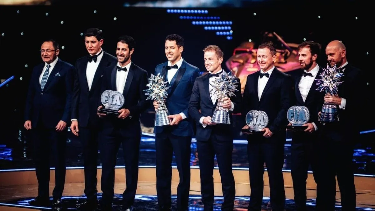 Lucas Moraes recebe prêmio da FIA e quebra jejum brasileiro desde Senna