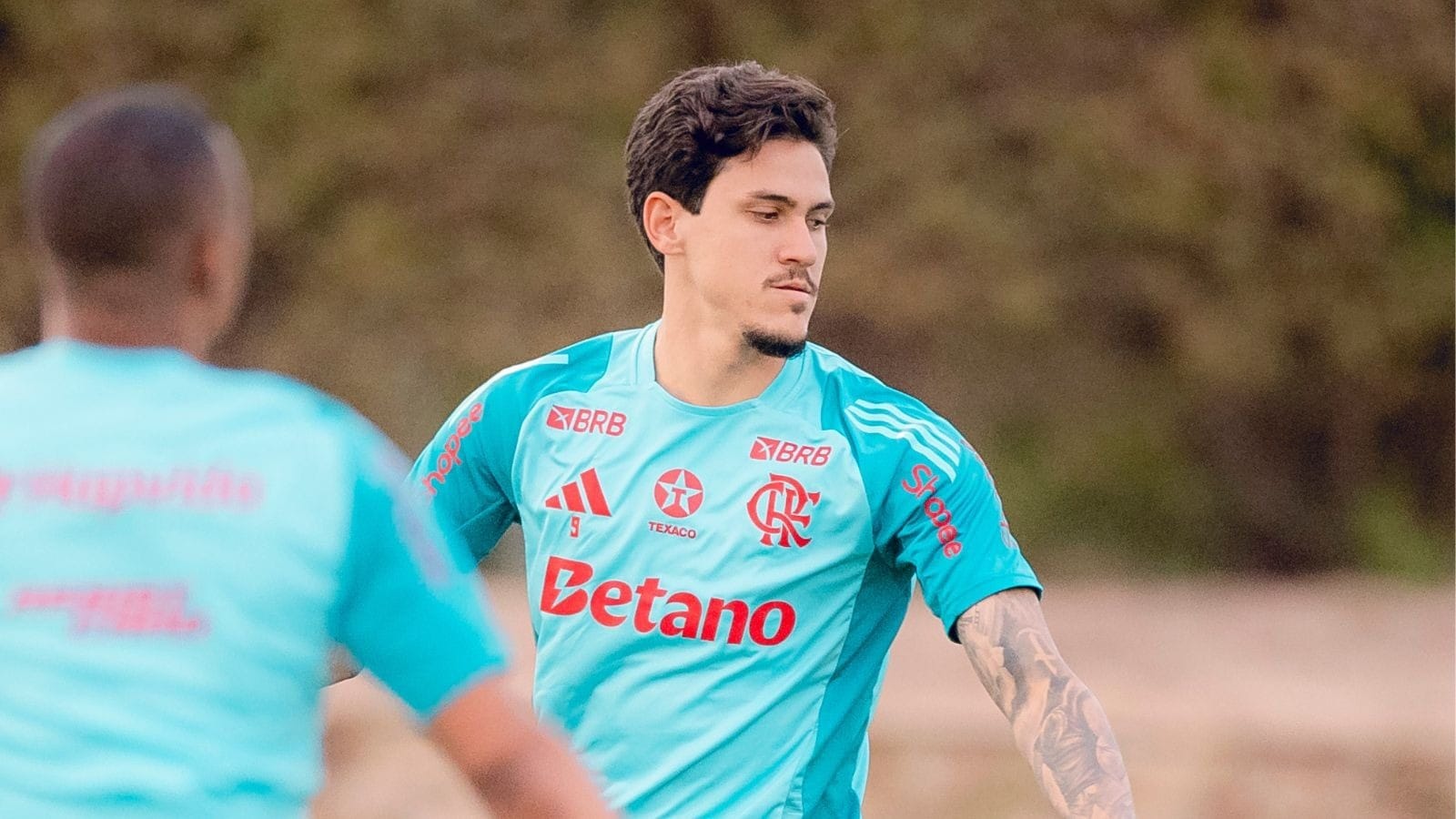 Pedro deve entrar em campo em Flamengo x Pyramids, revela Filipe Luís