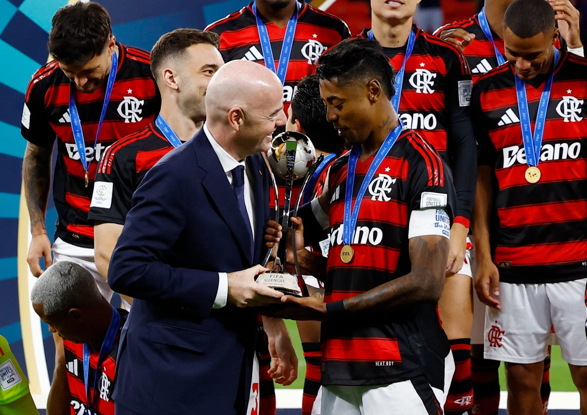 Flamengo x PSG: veja o histórico de finais entre brasileiros e europeus
