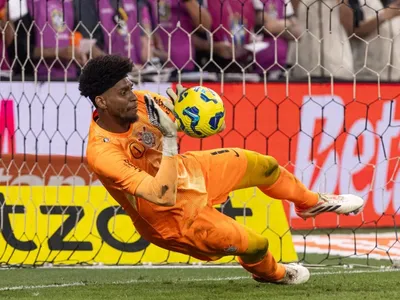 Bastidor: Hugo não estudou cobranças de Gabigol e fez promessa no vestiário