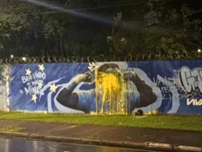 Mural de Gabigol no CT do Cruzeiro é vandalizado: "Lixogol"