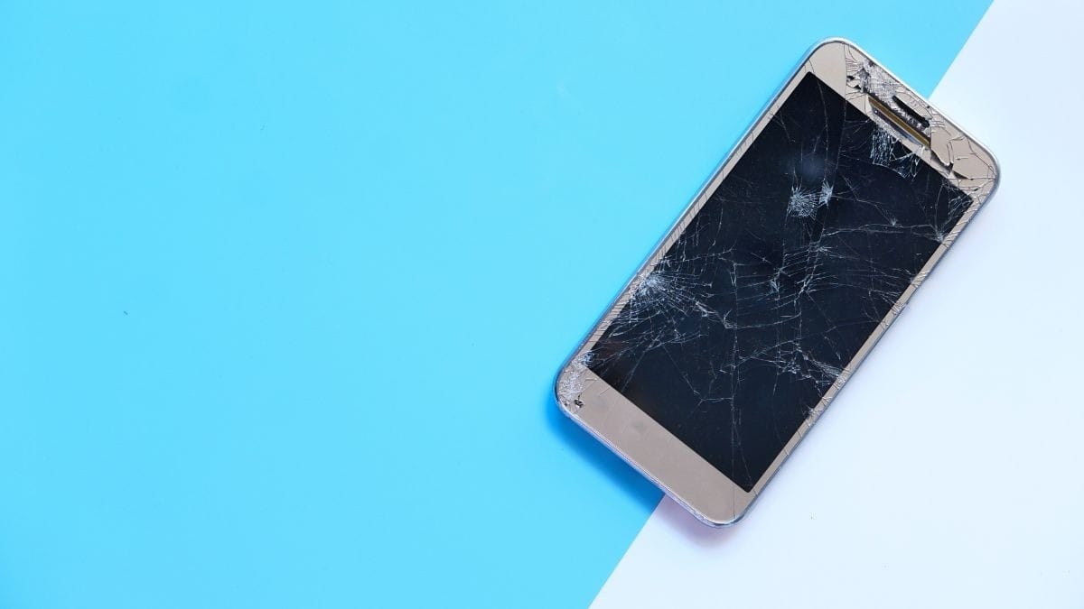 Vidro ou hidrogel? Veja qual película protege melhor a tela do celular