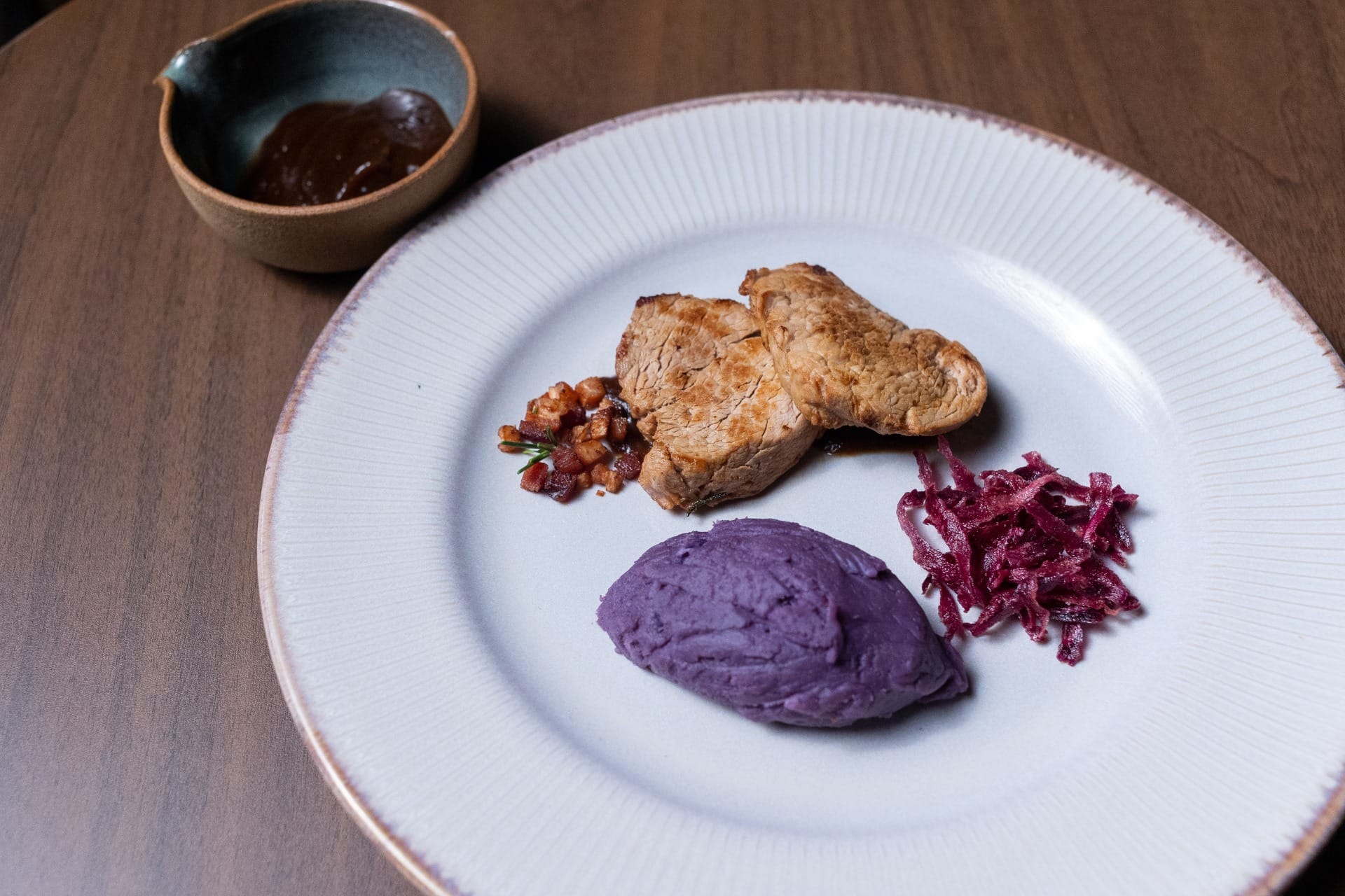 Filé mignon suíno ao molho de tamarindo e canela | Band Receitas