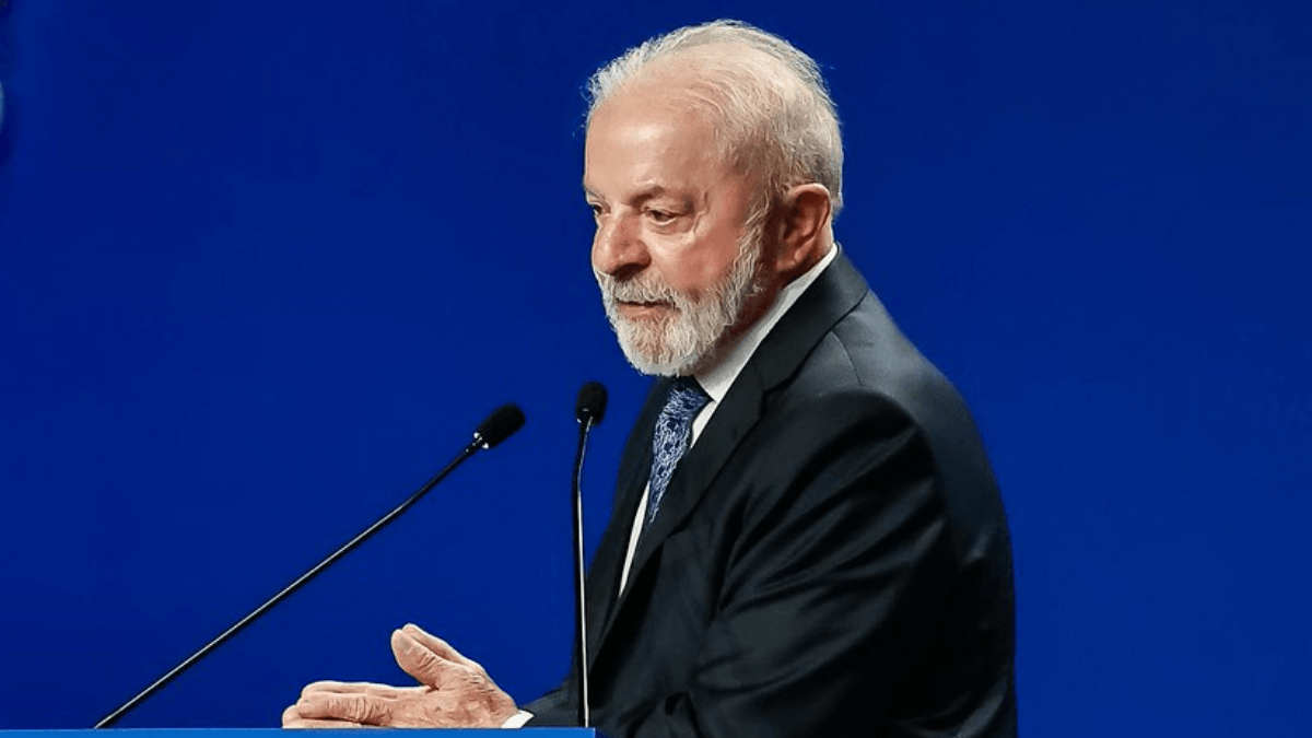 Lula diz que Bolsonaro merece condenação, mas evita opinar sobre pena