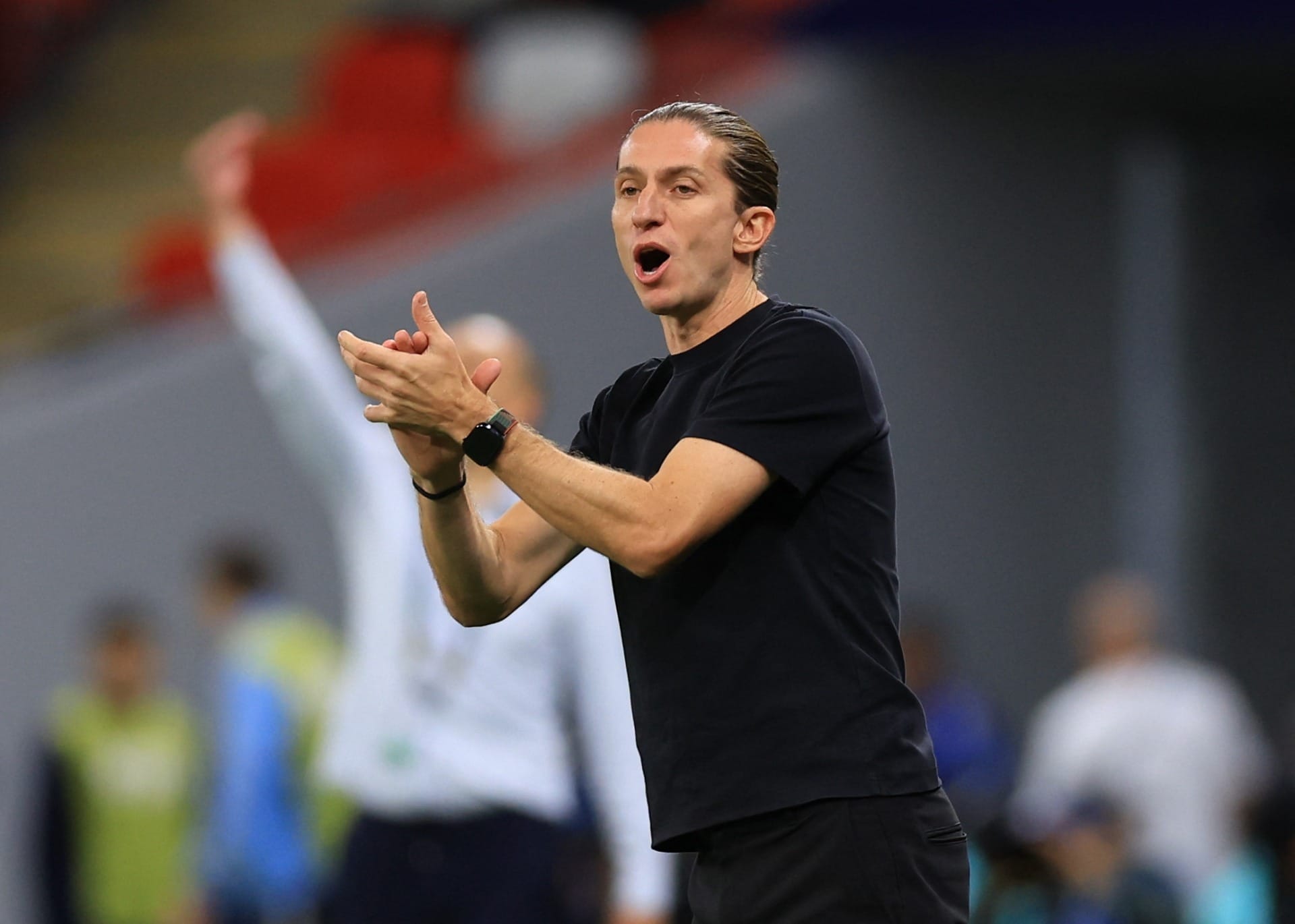 Filipe Luís exalta Flamengo após vice e despista sobre permanência