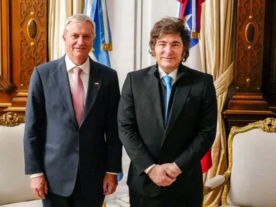 Presidente eleito do Chile, Kast se encontra com Milei na Argentina