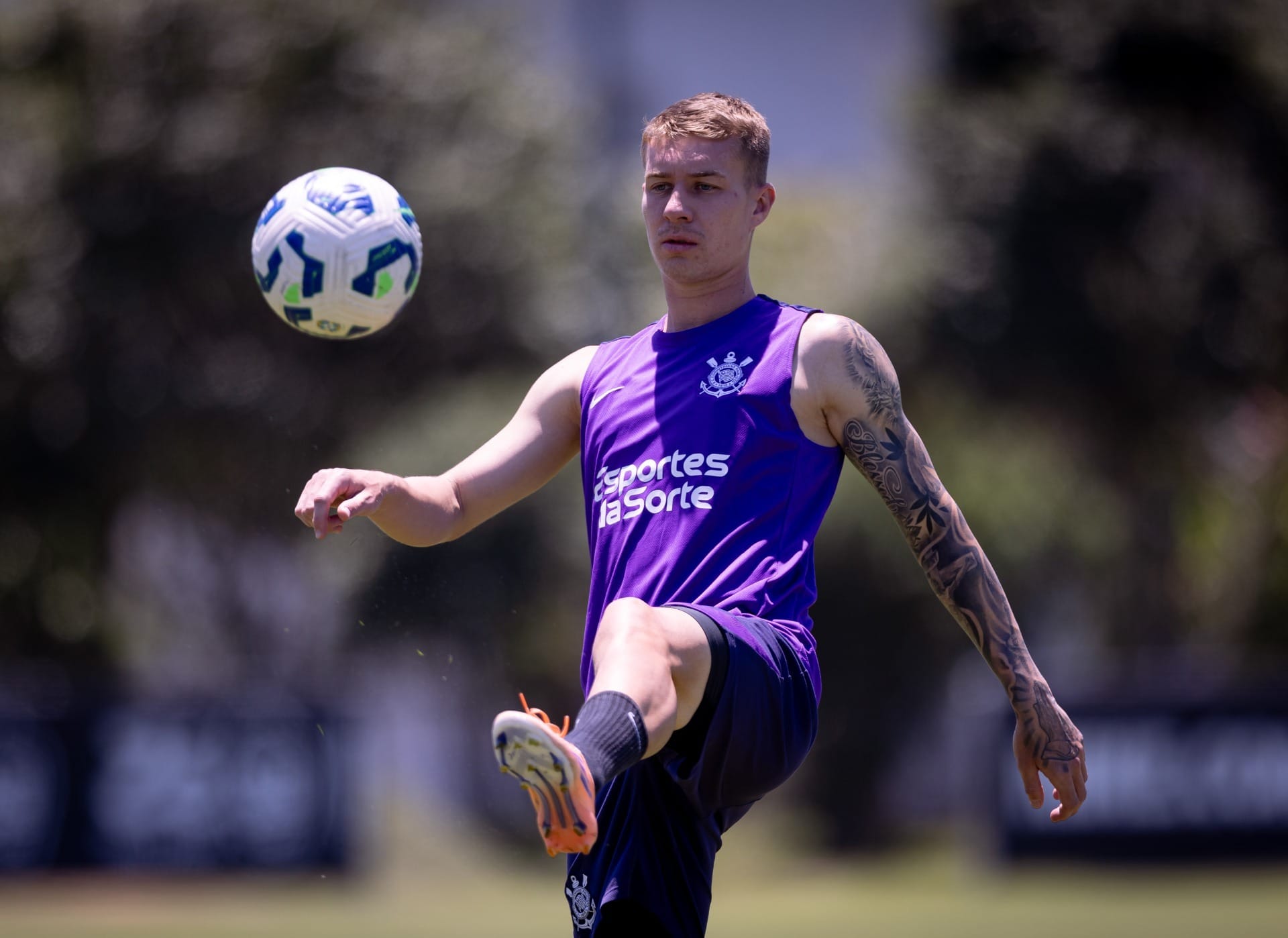 Coritiba planeja reformulação do elenco e mira volante do Corinthians