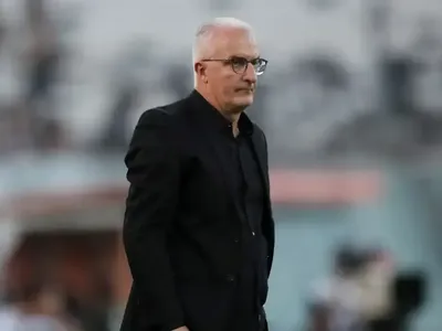 Dorival Júnior xinga torcedor do Corinthians após empate