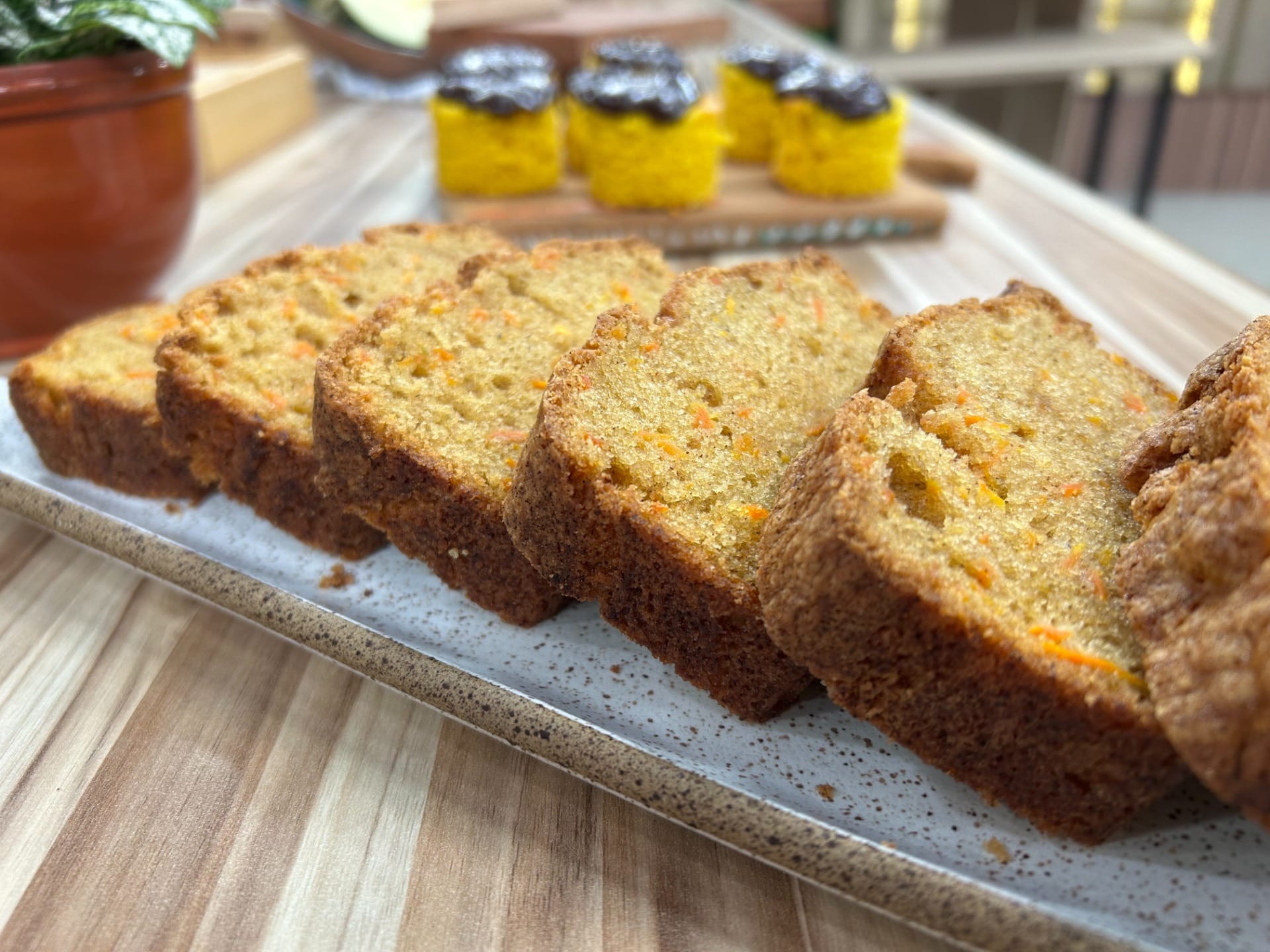 Gil cake de cenoura do chef Bruno Hashimoto | Band Receitas