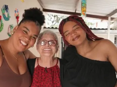 Conheça a história da jovem que nasceu com HIV e hoje curte gestação segura