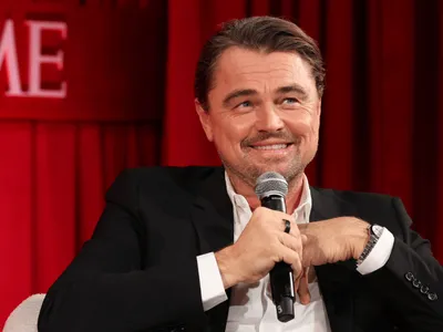 Ator diz que tentou convencer Leonardo DiCaprio a recusar papel em Titanic