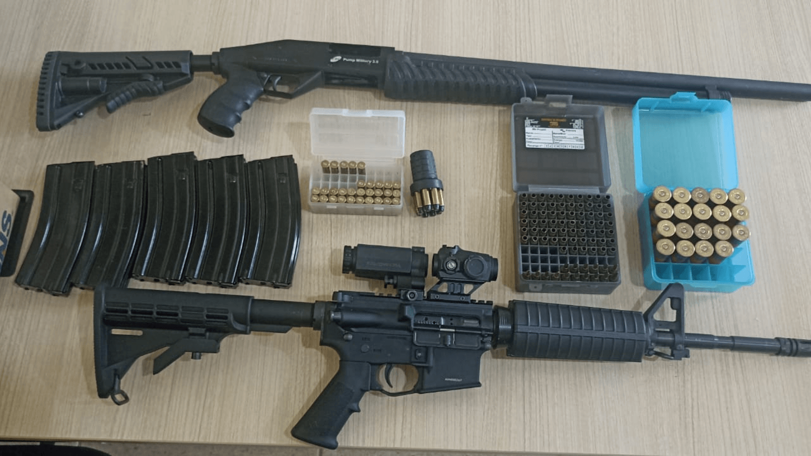 Homem é preso com armas dentro do carro em Cosmorama 1