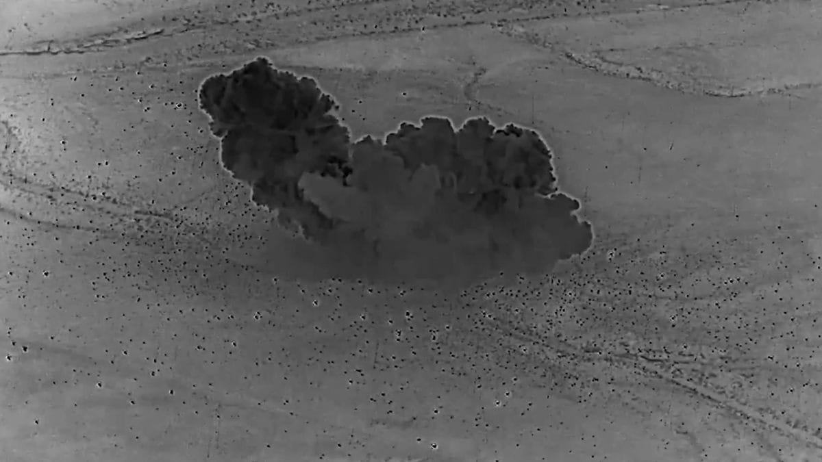 Por que os Estados Unidos bombardearam bases do Estado Islâmico na Síria?