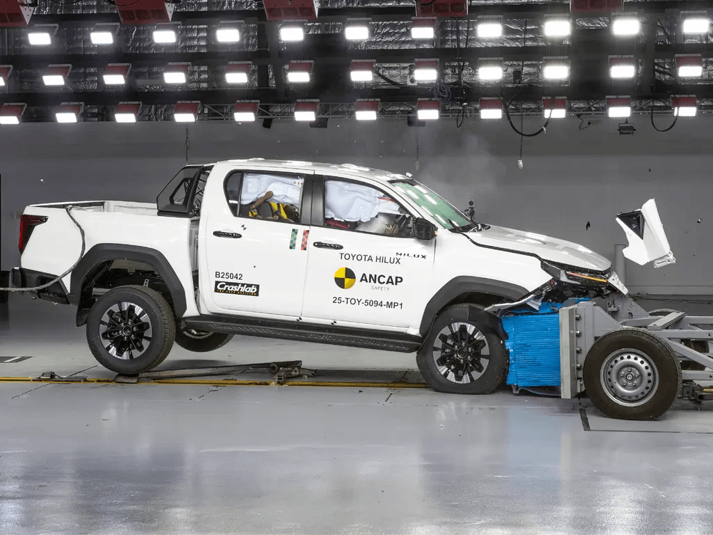 Hilux 2027 foi testada pelo ANCAP antes de chegar ao mercado brasileiro