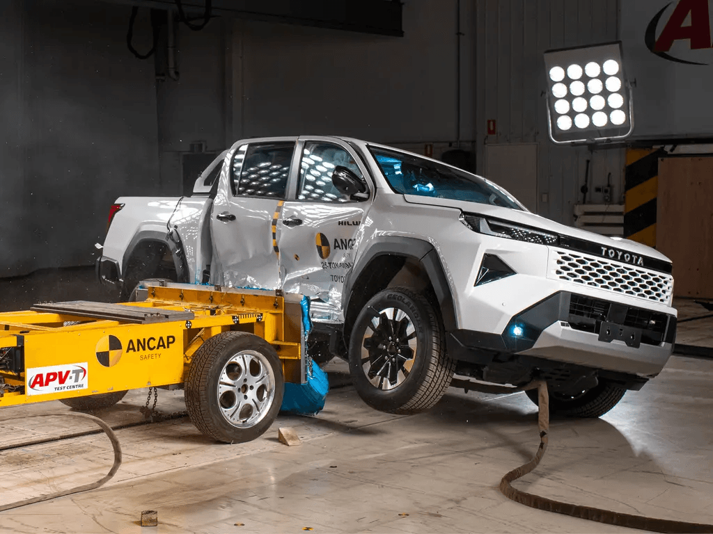 Hilux 2027 traz visual renovado e avançou em segurança na nova geração