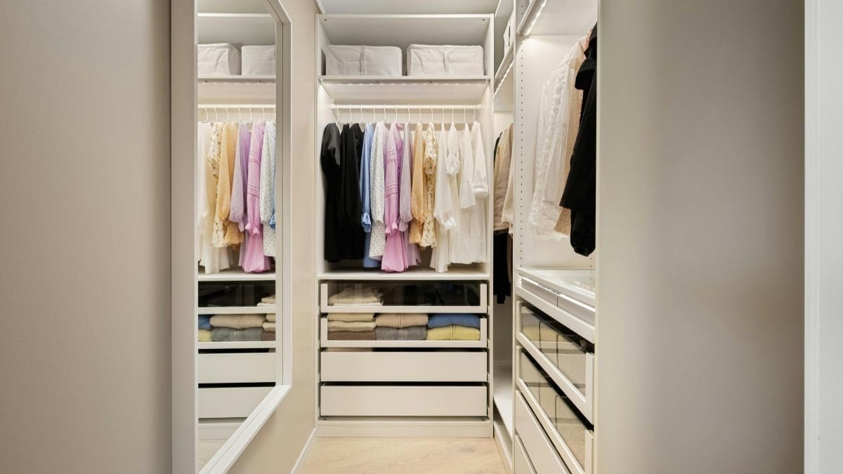 Como a IA no guarda-roupa transforma estilo, organização e consumo