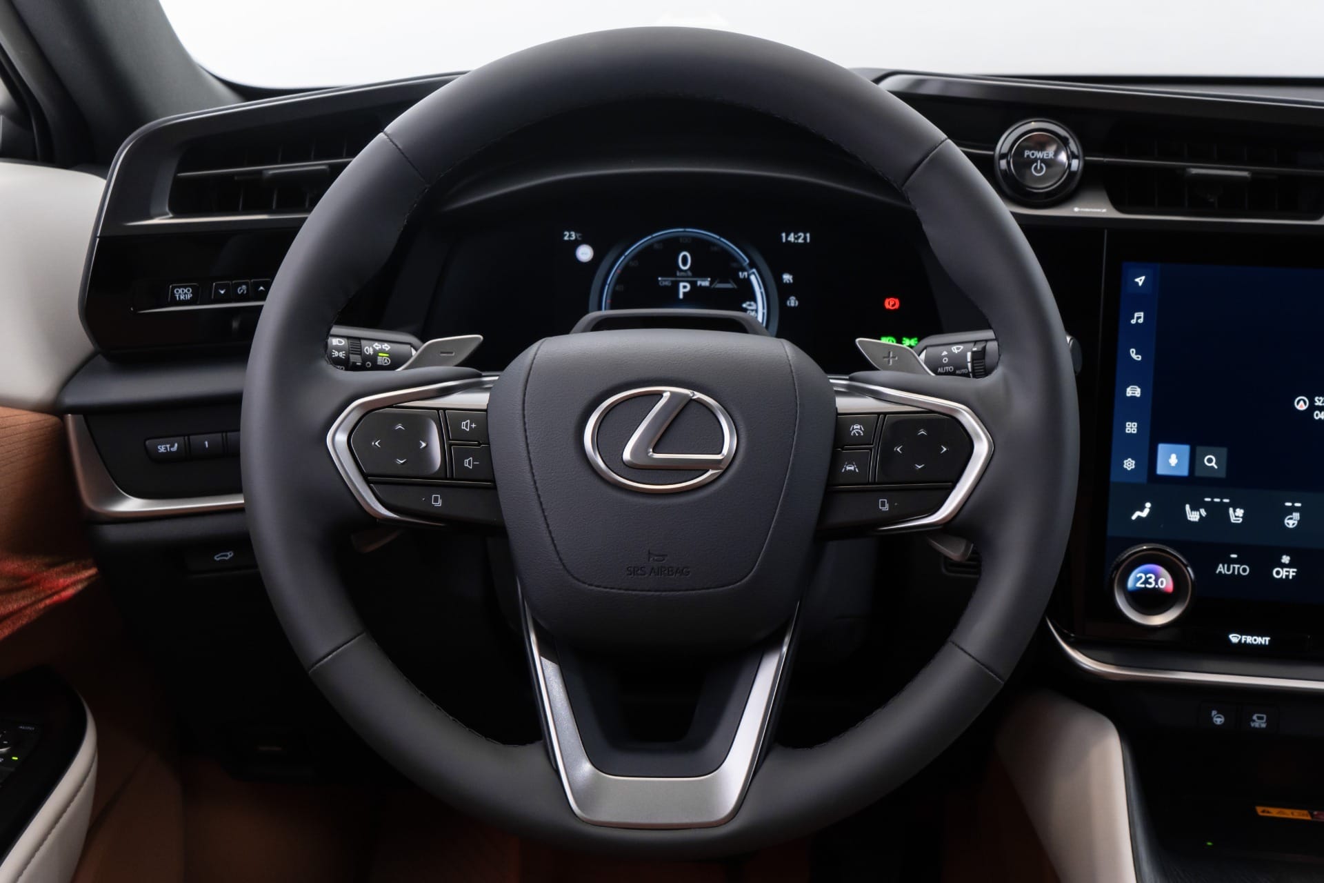 A Lexus apresenta no Brasil o RZ 500e, primeiro veículo totalmente elétrico da marca no mercado nacional