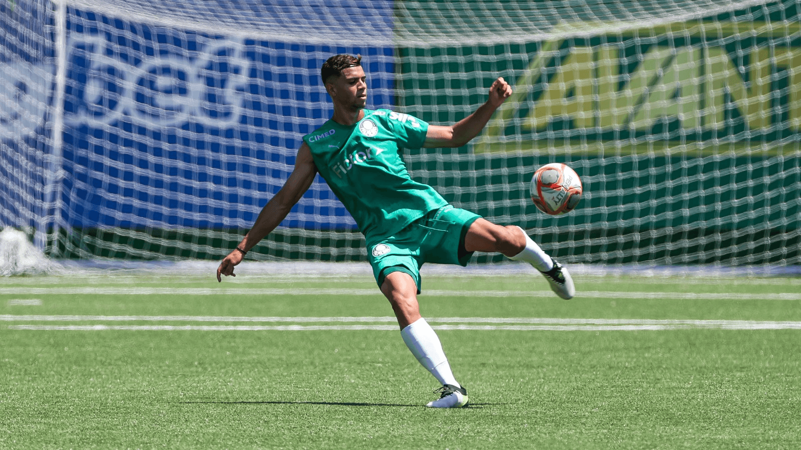 Quem é Arthur, lateral do Palmeiras que disputa terceira edição da Copinha