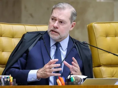 Mônica Bergamo: Toffoli é suspeito de gravar sessão secreta; ministro nega