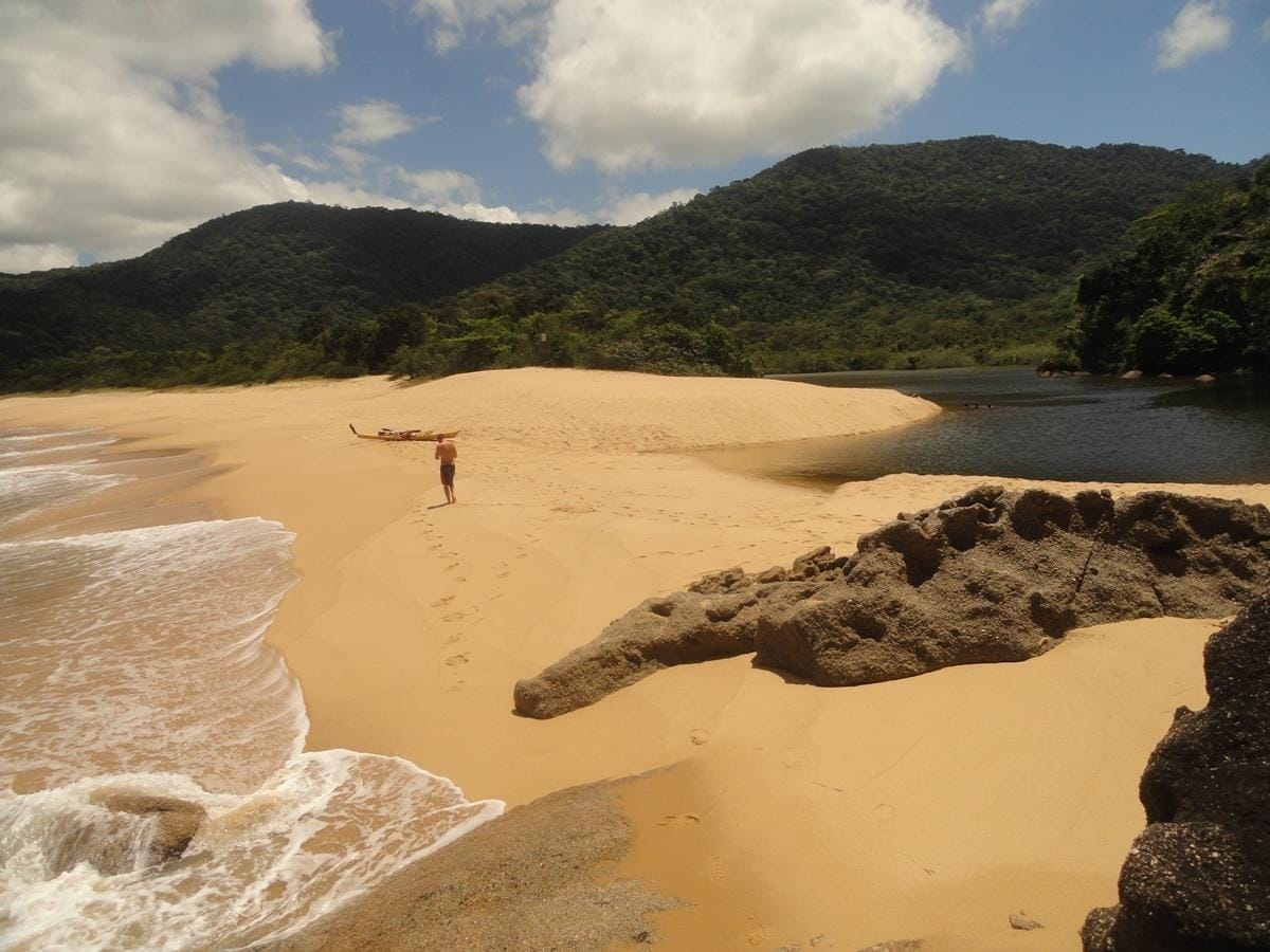 Conheça as praias escondidas em Ubatuba, no Litoral Norte