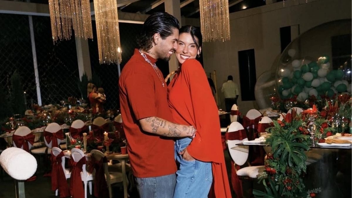 Ana Castela e Zé Felipe posam em clima de romance no primeiro Natal